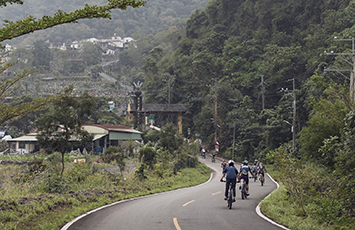 Dirty Formosa Village 屏東站｜前往屏東，探索林道